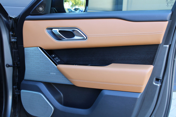 Land Rover Range Rover Velar 2.0 I4 Turbo AWD R-Dynamic HSE | NAP | VOL! | MASSAGE | STOELKOELING | HUD | LUCHTVERING | STUURVERW | Land Rover Range Rover Velar 2.0 I4 Turbo AWD R-Dynamic HSE | NAP | VOL! | MASSAGE | STOELKOELING | HUD | LUCHTVERING | STUURVERW |