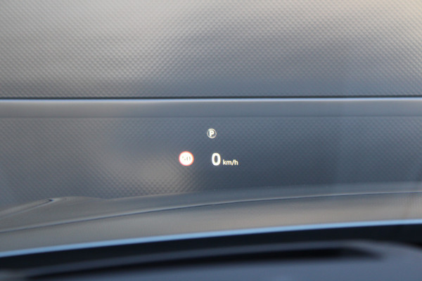 Land Rover Range Rover Velar 2.0 I4 Turbo AWD R-Dynamic HSE | NAP | VOL! | MASSAGE | STOELKOELING | HUD | LUCHTVERING | STUURVERW | Land Rover Range Rover Velar 2.0 I4 Turbo AWD R-Dynamic HSE | NAP | VOL! | MASSAGE | STOELKOELING | HUD | LUCHTVERING | STUURVERW |