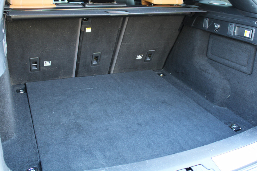 Land Rover Range Rover Velar 2.0 I4 Turbo AWD R-Dynamic HSE | NAP | VOL! | MASSAGE | STOELKOELING | HUD | LUCHTVERING | STUURVERW | Land Rover Range Rover Velar 2.0 I4 Turbo AWD R-Dynamic HSE | NAP | VOL! | MASSAGE | STOELKOELING | HUD | LUCHTVERING | STUURVERW |