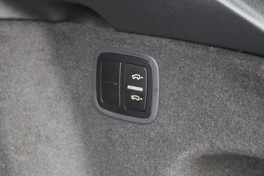 Porsche Macan 2.0 | NAP! | BTW | DEALER.OND | PANO | BOSE | LUCHTVERING | MEMORY | Porsche Macan 2.0 | NAP! | BTW | DEALER.OND | PANO | BOSE | LUCHTVERING | MEMORY |