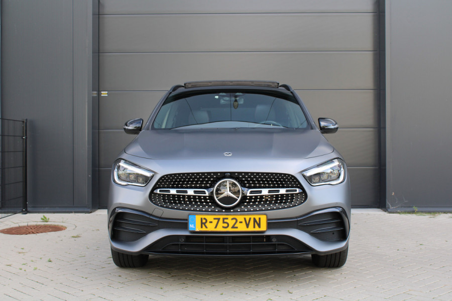 Mercedes-Benz GLA 250 e Business Solution AMG Limited | NAP! | BTW | PANO | MAGNO | ACC | SFEER | ELEK TREKHAAK | DODE HOEK | Mercedes-Benz GLA 250 e Business Solution AMG Limited | NAP! | BTW | PANO | MAGNO | ACC | SFEER | ELEK TREKHAAK | DODE HOEK |