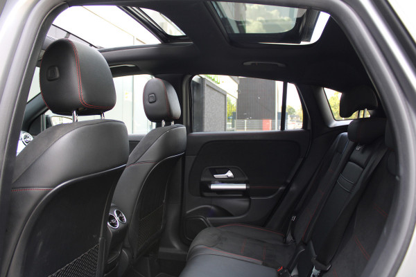 Mercedes-Benz GLA 250 e Business Solution AMG Limited | NAP! | BTW | PANO | MAGNO | ACC | SFEER | ELEK TREKHAAK | DODE HOEK | Mercedes-Benz GLA 250 e Business Solution AMG Limited | NAP! | BTW | PANO | MAGNO | ACC | SFEER | ELEK TREKHAAK | DODE HOEK |