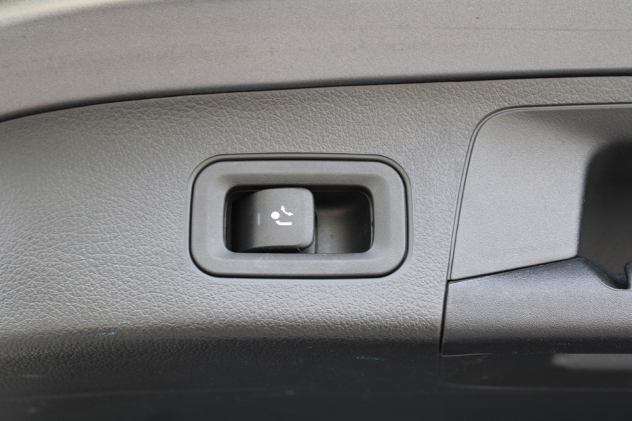 Mercedes-Benz GLA 250 e Business Solution AMG Limited | NAP! | BTW | PANO | MAGNO | ACC | SFEER | ELEK TREKHAAK | DODE HOEK | Mercedes-Benz GLA 250 e Business Solution AMG Limited | NAP! | BTW | PANO | MAGNO | ACC | SFEER | ELEK TREKHAAK | DODE HOEK |