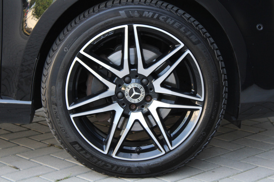 Mercedes-Benz V-Klasse 300d Extra Lang DC Avantgarde Edition | EX BTW | 4-MATIC | VOL! | AMG | BURMESTER | KOELKAST | MEMORY | STOELKOELING | ACC | TREKHAAK | SNOEK | Mercedes-Benz V-Klasse 300d Extra Lang DC Avantgarde Edition | EX BTW | 4-MATIC | VOL! | AMG | BURMESTER | KOELKAST | MEMORY | STOELKOELING | ACC | TREKHAAK | SNOEK |