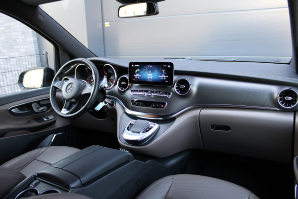 Mercedes-Benz V-Klasse 300d Extra Lang DC Avantgarde Edition | EX BTW | 4-MATIC | VOL! | AMG | BURMESTER | KOELKAST | MEMORY | STOELKOELING | ACC | TREKHAAK | SNOEK | Mercedes-Benz V-Klasse 300d Extra Lang DC Avantgarde Edition | EX BTW | 4-MATIC | VOL! | AMG | BURMESTER | KOELKAST | MEMORY | STOELKOELING | ACC | TREKHAAK | SNOEK |