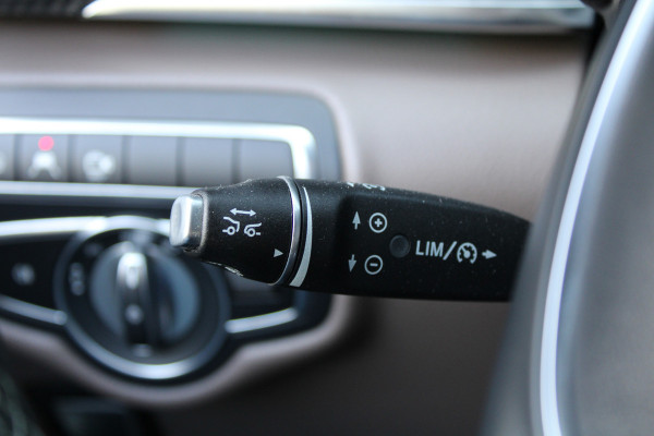 Mercedes-Benz V-Klasse 300d Extra Lang DC Avantgarde Edition | EX BTW | 4-MATIC | VOL! | AMG | BURMESTER | KOELKAST | MEMORY | STOELKOELING | ACC | TREKHAAK | SNOEK | Mercedes-Benz V-Klasse 300d Extra Lang DC Avantgarde Edition | EX BTW | 4-MATIC | VOL! | AMG | BURMESTER | KOELKAST | MEMORY | STOELKOELING | ACC | TREKHAAK | SNOEK |