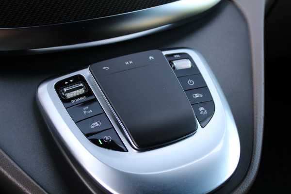 Mercedes-Benz V-Klasse 300d Extra Lang DC Avantgarde Edition | EX BTW | 4-MATIC | VOL! | AMG | BURMESTER | KOELKAST | MEMORY | STOELKOELING | ACC | TREKHAAK | SNOEK | Mercedes-Benz V-Klasse 300d Extra Lang DC Avantgarde Edition | EX BTW | 4-MATIC | VOL! | AMG | BURMESTER | KOELKAST | MEMORY | STOELKOELING | ACC | TREKHAAK | SNOEK |