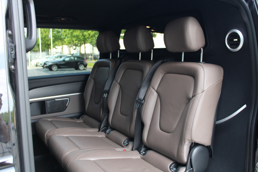 Mercedes-Benz V-Klasse 300d Extra Lang DC Avantgarde Edition | EX BTW | 4-MATIC | VOL! | AMG | BURMESTER | KOELKAST | MEMORY | STOELKOELING | ACC | TREKHAAK | SNOEK | Mercedes-Benz V-Klasse 300d Extra Lang DC Avantgarde Edition | EX BTW | 4-MATIC | VOL! | AMG | BURMESTER | KOELKAST | MEMORY | STOELKOELING | ACC | TREKHAAK | SNOEK |