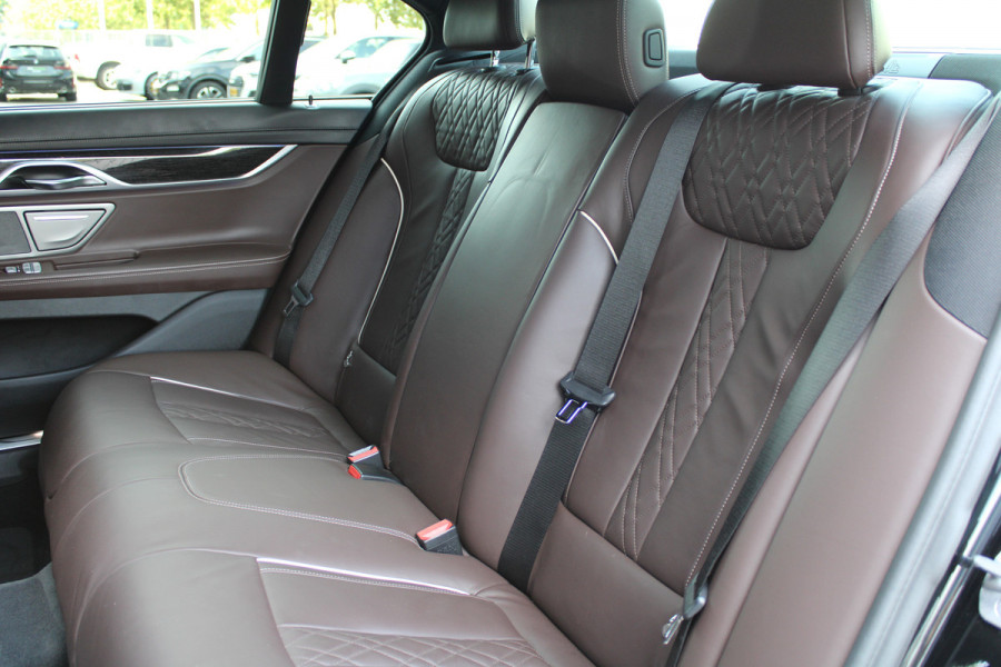 BMW 7 Serie 740e iPerformance High Executive | M-SPORT | PANO | ACC | MEMORY | H/K | 360 | HUD | BMW 7 Serie 740e iPerformance High Executive | M-SPORT | PANO | ACC | MEMORY | H/K | 360 | HUD |