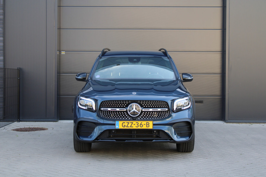 Mercedes-Benz Glb 180 AMG Line | BTW | CAMERA | CRUISE | SFEER | Mercedes-Benz Glb 180 AMG Line | BTW | CAMERA | CRUISE | SFEER |