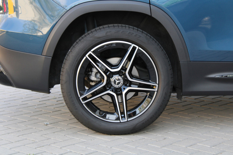 Mercedes-Benz Glb 180 AMG Line | BTW | CAMERA | CRUISE | SFEER | Mercedes-Benz Glb 180 AMG Line | BTW | CAMERA | CRUISE | SFEER |