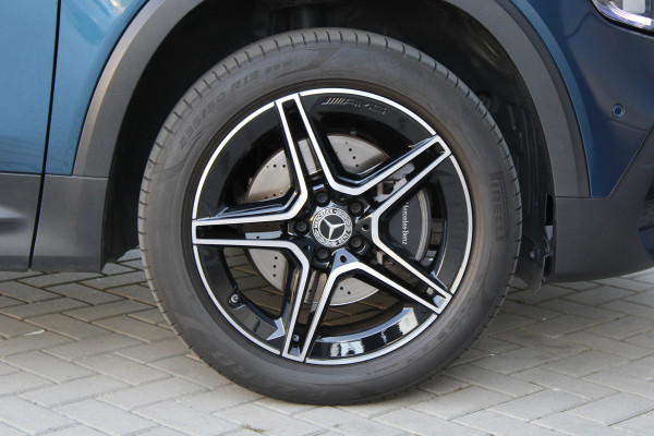 Mercedes-Benz Glb 180 AMG Line | BTW | CAMERA | CRUISE | SFEER | Mercedes-Benz Glb 180 AMG Line | BTW | CAMERA | CRUISE | SFEER |