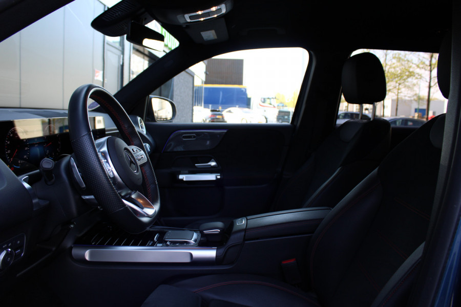 Mercedes-Benz Glb 180 AMG Line | BTW | CAMERA | CRUISE | SFEER | Mercedes-Benz Glb 180 AMG Line | BTW | CAMERA | CRUISE | SFEER |