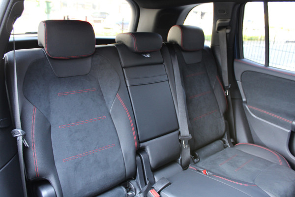 Mercedes-Benz Glb 180 AMG Line | BTW | CAMERA | CRUISE | SFEER | Mercedes-Benz Glb 180 AMG Line | BTW | CAMERA | CRUISE | SFEER |