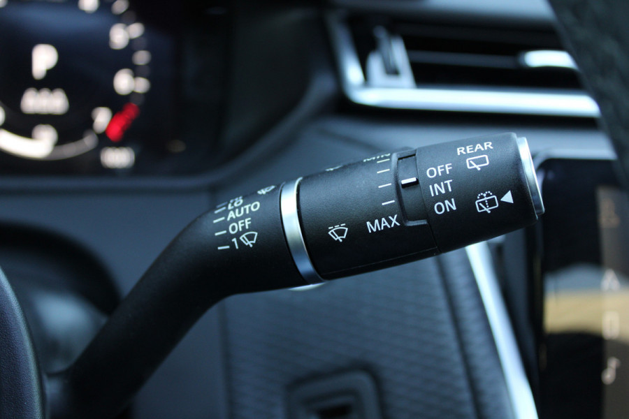 Land Rover Range Rover Velar 2.0 P400e R-Dynamic SE | PANO | CAMERA | MERIDIAN | MEMORY | ACC | Land Rover Range Rover Velar 2.0 P400e R-Dynamic SE | PANO | CAMERA | MERIDIAN | MEMORY | ACC |