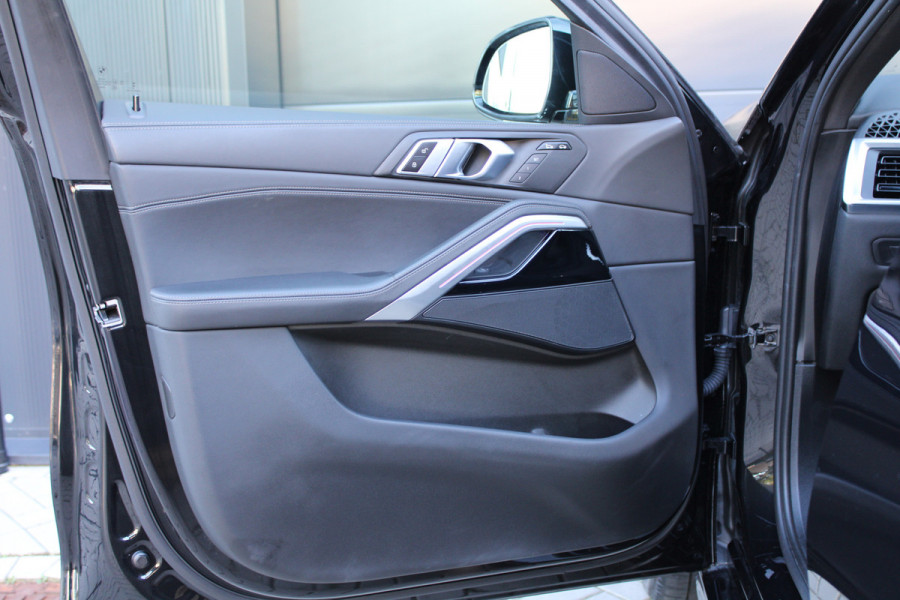 BMW X6 xDrive40i M-SPORT | PANO | MEMORY | SKY LOUNGE | LED | SFEER | BEKERVERKOELING | BMW X6 xDrive40i M-SPORT | PANO | MEMORY | SKY LOUNGE | LED | SFEER | BEKERVERKOELING |