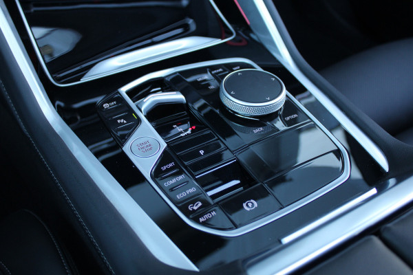 BMW X6 xDrive40i M-SPORT | PANO | MEMORY | SKY LOUNGE | LED | SFEER | BEKERVERKOELING | BMW X6 xDrive40i M-SPORT | PANO | MEMORY | SKY LOUNGE | LED | SFEER | BEKERVERKOELING |