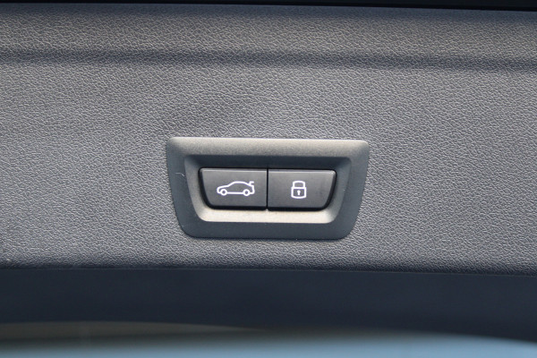 BMW X6 xDrive40i M-SPORT | PANO | MEMORY | SKY LOUNGE | LED | SFEER | BEKERVERKOELING | BMW X6 xDrive40i M-SPORT | PANO | MEMORY | SKY LOUNGE | LED | SFEER | BEKERVERKOELING |