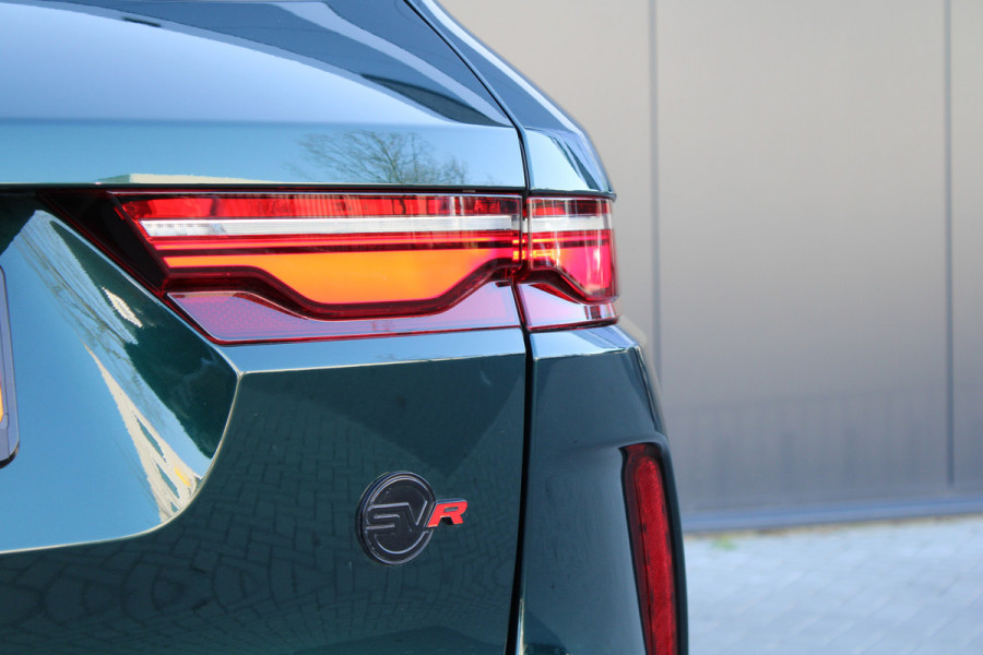 Jaguar F-Pace 5.0 V8 S/C AWD SVR | UNIEK! | DEALER OND | HUD | 360 | STOELKOELING | ELEK TREKHAAK | MERIDIAN |