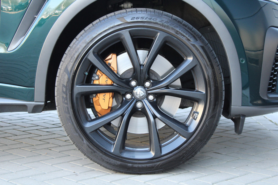 Jaguar F-Pace 5.0 V8 S/C AWD SVR | UNIEK! | DEALER OND | HUD | 360 | STOELKOELING | ELEK TREKHAAK | MERIDIAN |