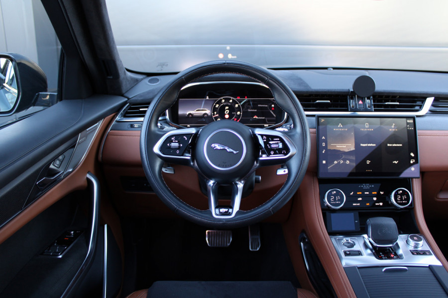 Jaguar F-Pace 5.0 V8 S/C AWD SVR | UNIEK! | DEALER OND | HUD | 360 | STOELKOELING | ELEK TREKHAAK | MERIDIAN |