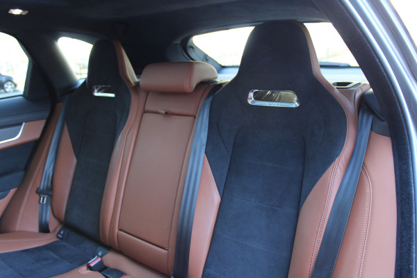 Jaguar F-Pace 5.0 V8 S/C AWD SVR | UNIEK! | DEALER OND | HUD | 360 | STOELKOELING | ELEK TREKHAAK | MERIDIAN |