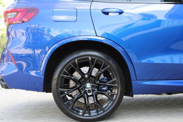 BMW X5 M Competition | PANO | B&W | MASSAGE | REAR ENTERAINMENT | STOELVENTILATIE |