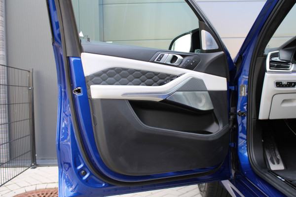 BMW X5 M Competition | PANO | B&W | MASSAGE | REAR ENTERAINMENT | STOELVENTILATIE |