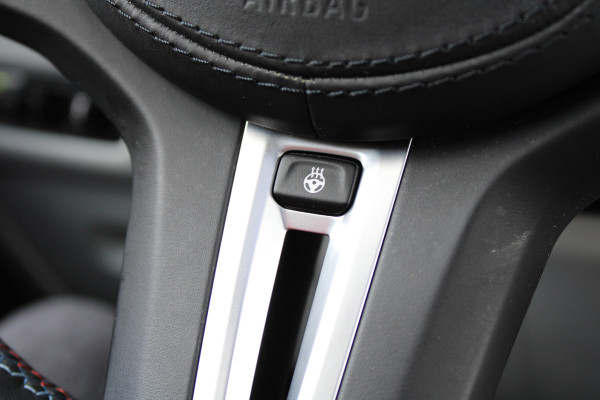 BMW X5 M Competition | PANO | B&W | MASSAGE | REAR ENTERAINMENT | STOELVENTILATIE |