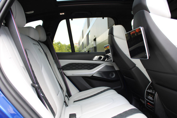 BMW X5 M Competition | PANO | B&W | MASSAGE | REAR ENTERAINMENT | STOELVENTILATIE |