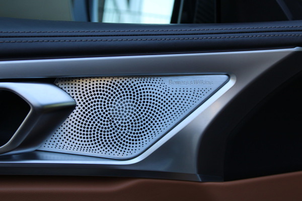 BMW 8 Serie M850i xDrive High Executive | NAP | BTW | B&W | 4WIELSTURING | CARBON | SOFT-CLOSE | HUD | 360 | KEYLESS | BMW 8 Serie M850i xDrive High Executive | NAP | BTW | B&W | 4WIELSTURING | CARBON | SOFT-CLOSE | HUD | 360 | KEYLESS |