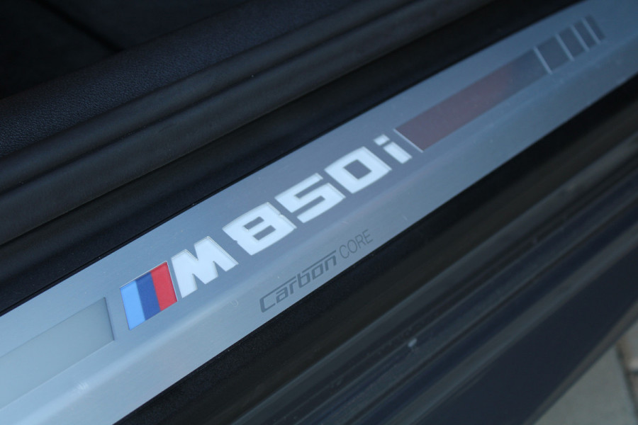 BMW 8 Serie M850i xDrive High Executive | NAP | BTW | B&W | 4WIELSTURING | CARBON | SOFT-CLOSE | HUD | 360 | KEYLESS | BMW 8 Serie M850i xDrive High Executive | NAP | BTW | B&W | 4WIELSTURING | CARBON | SOFT-CLOSE | HUD | 360 | KEYLESS |