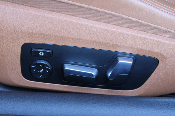 BMW 8 Serie M850i xDrive High Executive | NAP | BTW | B&W | 4WIELSTURING | CARBON | SOFT-CLOSE | HUD | 360 | KEYLESS | BMW 8 Serie M850i xDrive High Executive | NAP | BTW | B&W | 4WIELSTURING | CARBON | SOFT-CLOSE | HUD | 360 | KEYLESS |