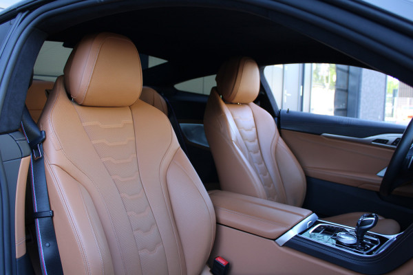 BMW 8 Serie M850i xDrive High Executive | NAP | BTW | B&W | 4WIELSTURING | CARBON | SOFT-CLOSE | HUD | 360 | KEYLESS | BMW 8 Serie M850i xDrive High Executive | NAP | BTW | B&W | 4WIELSTURING | CARBON | SOFT-CLOSE | HUD | 360 | KEYLESS |