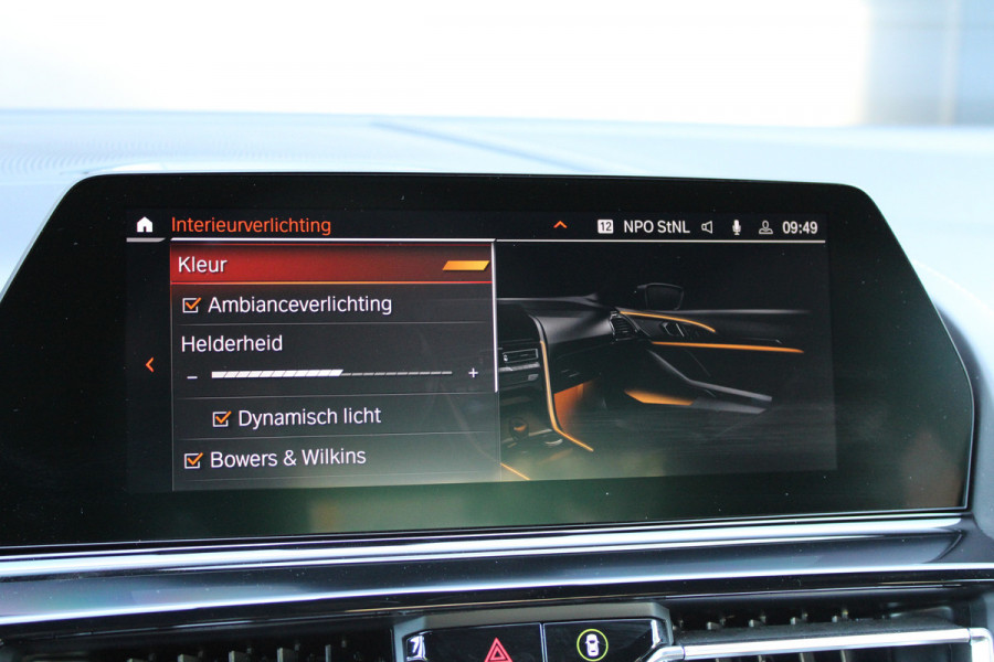BMW 8 Serie M850i xDrive High Executive | NAP | BTW | B&W | 4WIELSTURING | CARBON | SOFT-CLOSE | HUD | 360 | KEYLESS | BMW 8 Serie M850i xDrive High Executive | NAP | BTW | B&W | 4WIELSTURING | CARBON | SOFT-CLOSE | HUD | 360 | KEYLESS |