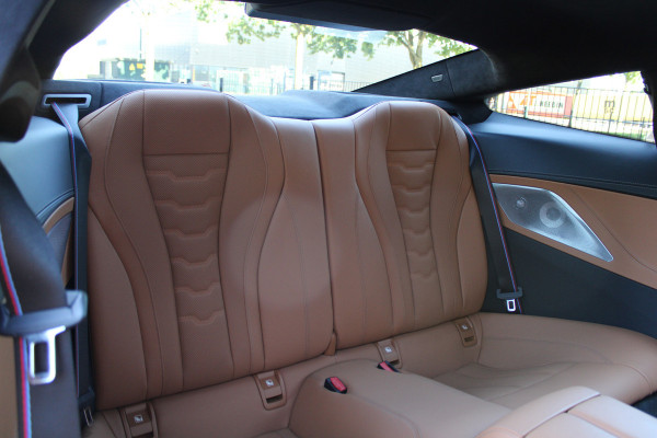 BMW 8 Serie M850i xDrive High Executive | NAP | BTW | B&W | 4WIELSTURING | CARBON | SOFT-CLOSE | HUD | 360 | KEYLESS | BMW 8 Serie M850i xDrive High Executive | NAP | BTW | B&W | 4WIELSTURING | CARBON | SOFT-CLOSE | HUD | 360 | KEYLESS |