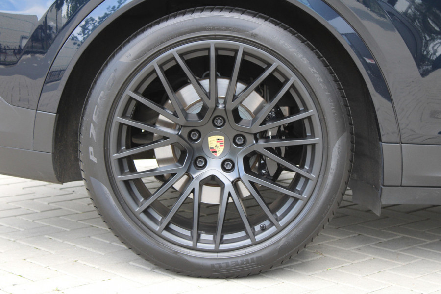 Porsche Cayenne Coupé 3.0 E-Hybrid Platinum Edition | BOSE | MEMORY | 360 | KEYLESS | ELEK TREKHAAK | DODE HOEK |