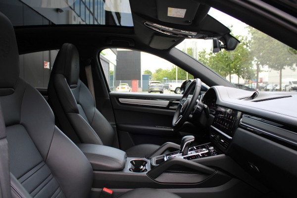 Porsche Cayenne Coupé 3.0 E-Hybrid Platinum Edition | BOSE | MEMORY | 360 | KEYLESS | ELEK TREKHAAK | DODE HOEK |