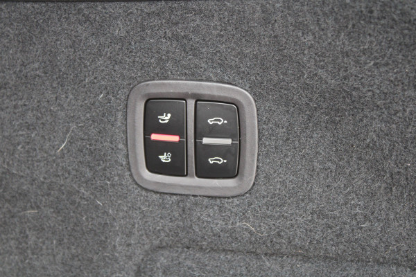 Porsche Cayenne Coupé 3.0 E-Hybrid Platinum Edition | BOSE | MEMORY | 360 | KEYLESS | ELEK TREKHAAK | DODE HOEK |