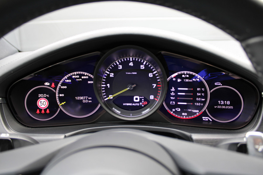 Porsche Panamera Sport Turismo 2.9 4 E-Hybrid | NAP | BTW | PANO | 4WIELSTURING | STOELKOELING | 360 | SOFT-CLOSE | Porsche Panamera Sport Turismo 2.9 4 E-Hybrid | NAP | BTW | PANO | 4WIELSTURING | STOELKOELING | 360 | SOFT-CLOSE |
