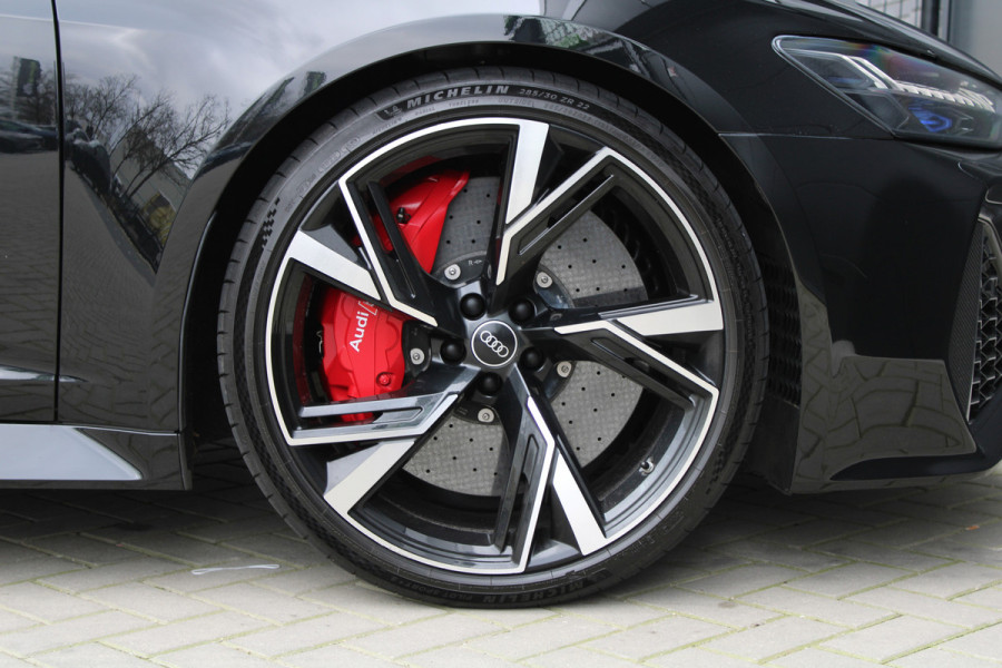 Audi RS6 Avant RS 6 TFSI quattro | DYNAMIC PLUS | KERAMISCH | HUD | 4WS | CARBON | NIGHT VISION | B&O | STUURVERW |