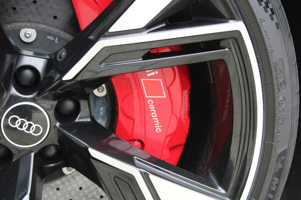 Audi RS6 Avant RS 6 TFSI quattro | DYNAMIC PLUS | KERAMISCH | HUD | 4WS | CARBON | NIGHT VISION | B&O | STUURVERW |