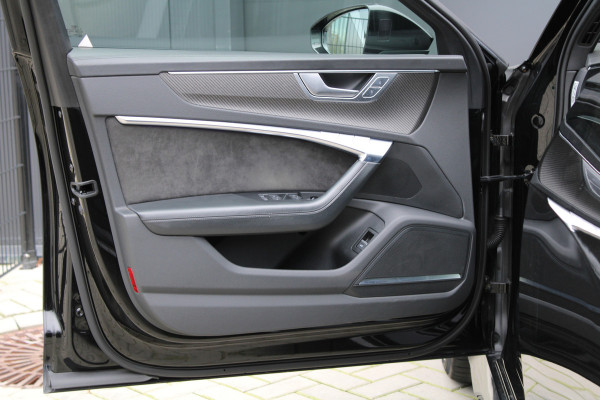 Audi RS6 Avant RS 6 TFSI quattro | DYNAMIC PLUS | KERAMISCH | HUD | 4WS | CARBON | NIGHT VISION | B&O | STUURVERW |