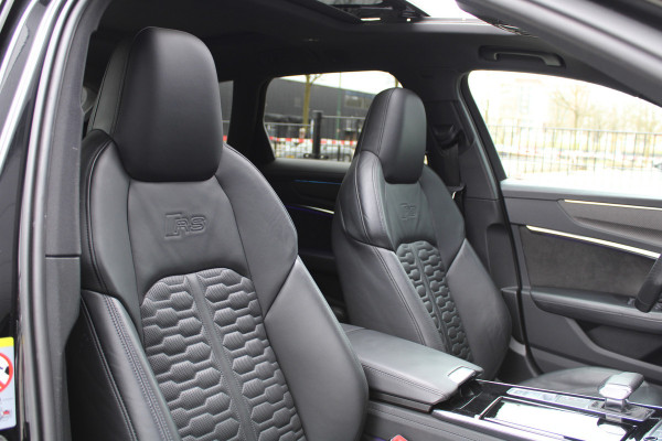 Audi RS6 Avant RS 6 TFSI quattro | DYNAMIC PLUS | KERAMISCH | HUD | 4WS | CARBON | NIGHT VISION | B&O | STUURVERW |