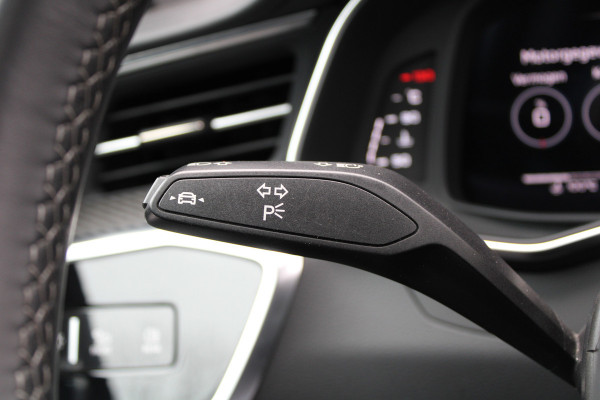 Audi RS6 Avant RS 6 TFSI quattro | DYNAMIC PLUS | KERAMISCH | HUD | 4WS | CARBON | NIGHT VISION | B&O | STUURVERW |