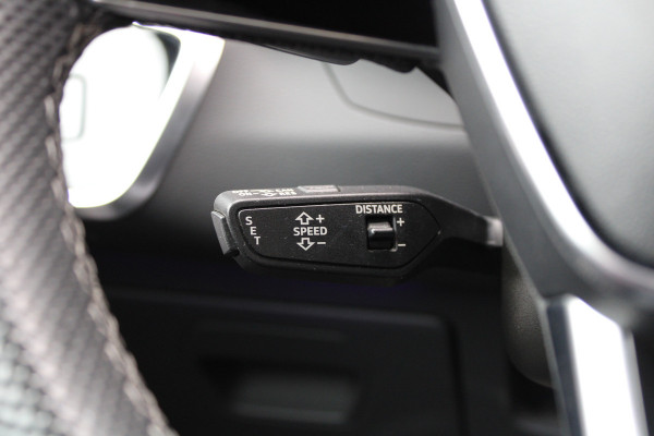 Audi RS6 Avant RS 6 TFSI quattro | DYNAMIC PLUS | KERAMISCH | HUD | 4WS | CARBON | NIGHT VISION | B&O | STUURVERW |