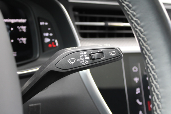 Audi RS6 Avant RS 6 TFSI quattro | DYNAMIC PLUS | KERAMISCH | HUD | 4WS | CARBON | NIGHT VISION | B&O | STUURVERW |