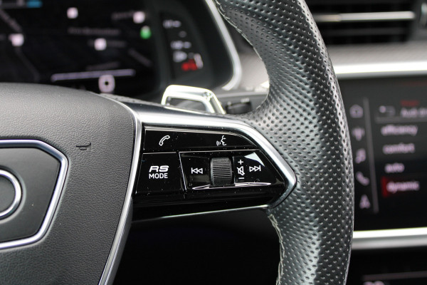Audi RS6 Avant RS 6 TFSI quattro | DYNAMIC PLUS | KERAMISCH | HUD | 4WS | CARBON | NIGHT VISION | B&O | STUURVERW |