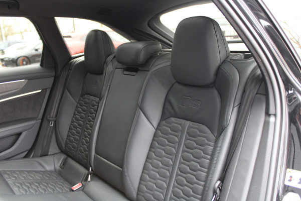 Audi RS6 Avant RS 6 TFSI quattro | DYNAMIC PLUS | KERAMISCH | HUD | 4WS | CARBON | NIGHT VISION | B&O | STUURVERW |
