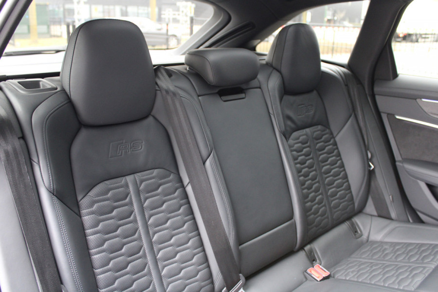 Audi RS6 Avant RS 6 TFSI quattro | DYNAMIC PLUS | KERAMISCH | HUD | 4WS | CARBON | NIGHT VISION | B&O | STUURVERW |